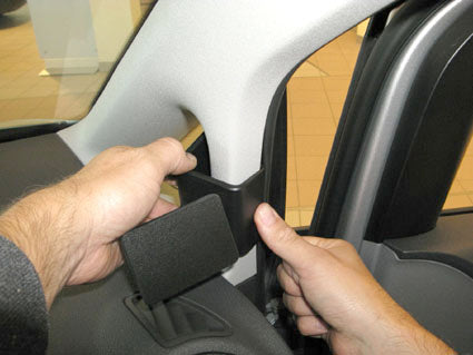Brodit ProClip 604221 voor Volkswagen Caddy Life 2016-2020 en Volkswagen Caddy 2004-2020 - montagepositie op dashboard