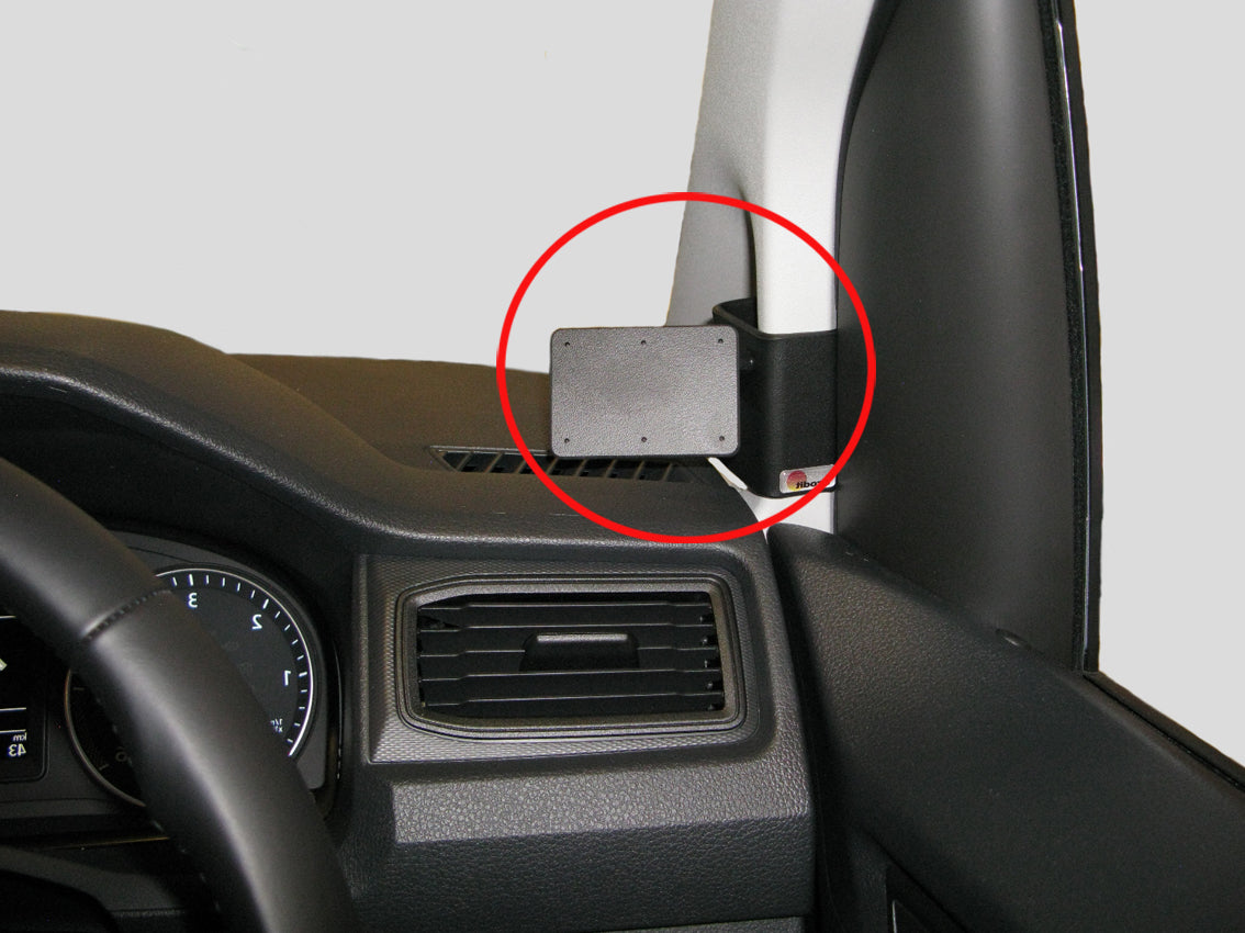 Brodit ProClip 604221 voor Volkswagen Caddy Life 2016-2020 en Volkswagen Caddy 2004-2020 - montagefoto 6