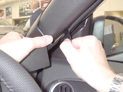 Brodit ProClip 604315 voor Nissan 370 Z 2009-2020 - montagepositie op dashboard