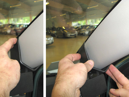 Brodit ProClip 604337 voor Nissan Pixo 2009-2015 en Suzuki Alto 2009-2016 - detail van dashboardmontage