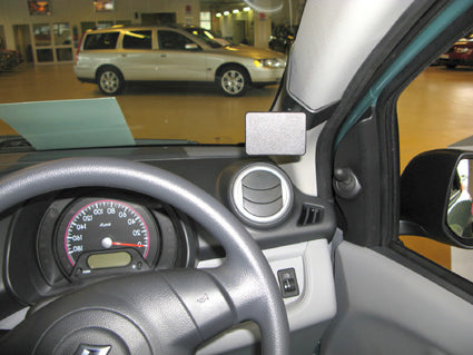 Brodit ProClip 604337 voor Nissan Pixo 2009-2015 en Suzuki Alto 2009-2016 - installatiepositie