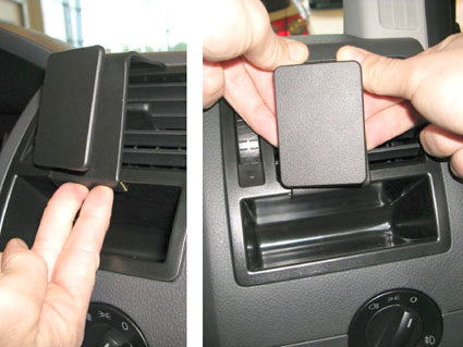 Brodit ProClip 604433 voor Volkswagen T5 Transporter/Pickup 2010-2015 en Volkswagen Caravelle 2010-2015 - detail van dashboardmontage