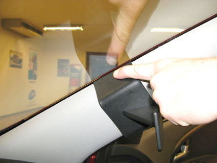 Brodit ProClip 604435 voor Kia Ceed 2010-2012 - detail van dashboardmontage