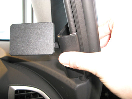 Brodit ProClip 604438 voor Holden Astra 2010-2015 en Vauxhall Astra 2010-2015 - ProClip geplaatst in het voertuig