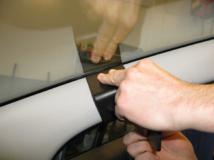 Brodit ProClip 604441 voor Peugeot 5008 2010-2017 - detail van dashboardmontage