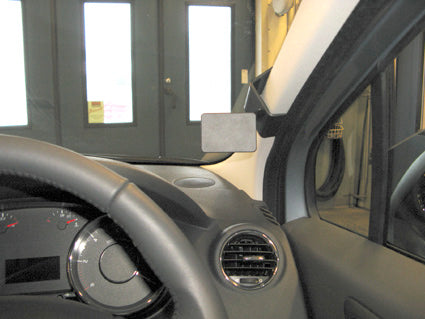 Brodit ProClip 604441 voor Peugeot 5008 2010-2017 - installatiepositie