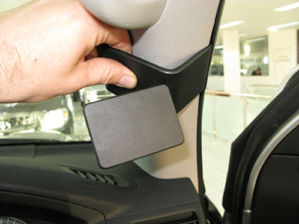 Brodit ProClip 604469 voor Toyota LandCruiser 200 2008-2015 - ProClip geplaatst in het voertuig