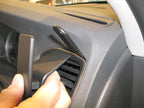 Brodit ProClip 604525 voor Volvo V60 2011-2018 en Volvo S60 2011-2018 - ProClip geplaatst in het voertuig