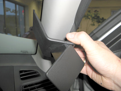 Brodit ProClip 604568 voor Suzuki Swift 2011-2017 - ProClip geplaatst in het voertuig
