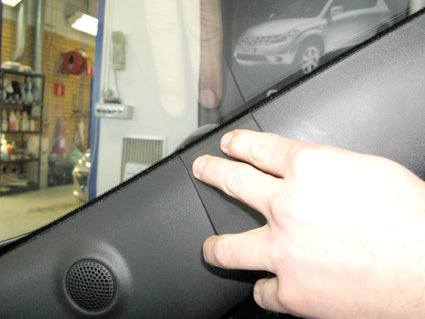 Brodit ProClip 604574 voor Nissan Juke 2011-2019 - detail van dashboardmontage