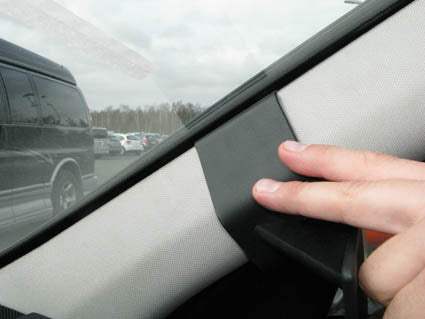 Brodit ProClip 604615 voor Mercedes Benz C-Class (180-320) 2011-2014 - ProClip geplaatst in het voertuig
