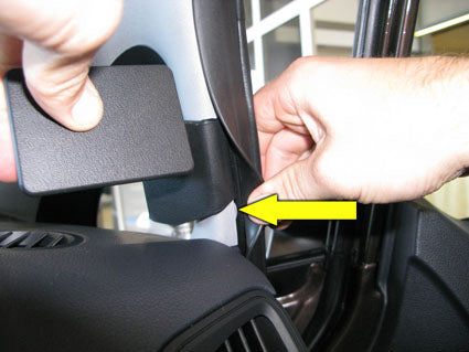 Brodit ProClip 604690 voor Kia Rio 2012-2017 - ProClip geplaatst in het voertuig