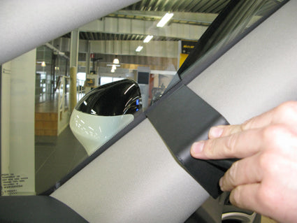 Brodit ProClip 604735 voor Opel Zafira C 2012-2019 en Vauxhall Zafira C 2012-2019 - detail van dashboardmontage