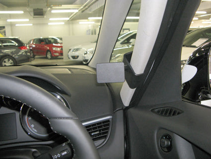 Brodit ProClip 604735 voor Opel Zafira C 2012-2019 en Vauxhall Zafira C 2012-2019 - installatiepositie