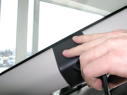 Brodit ProClip 604748 voor Subaru XV 2012-2016, Subaru XV 2012-2017 en Subaru Impreza 2012-2016 - detail van dashboardmontage