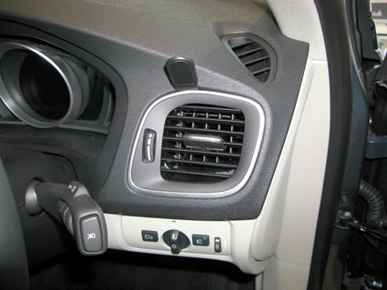 Brodit ProClip 604801 voor Volvo V40 2013-2020 - montagepositie op dashboard