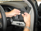 Brodit ProClip 604801 voor Volvo V40 2013-2020 - detail van dashboardmontage