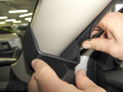 Brodit ProClip 604818 voor Mitsubishi Outlander 2013-2021 - ProClip geplaatst in het voertuig
