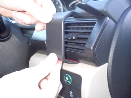 Brodit ProClip 604821 voor Honda Accord Coupé 2013-2014 en Honda Accord 2013-2014 - ProClip geplaatst in het voertuig
