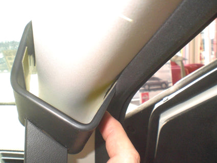 Brodit ProClip 604832 voor Nissan Pulsar 2013-2020 - ProClip geplaatst in het voertuig