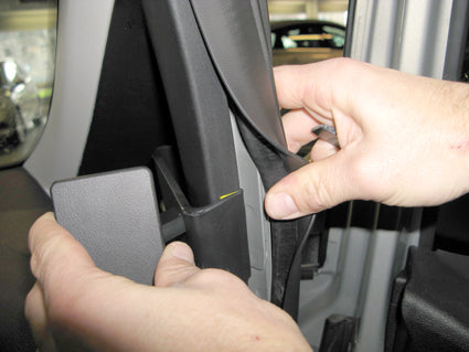 Brodit ProClip 604851 voor Ford B-Max 2013-2018 - montagepositie op dashboard