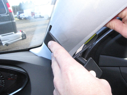 Brodit ProClip 604953 voor Peugeot 308 2014-2021 - montagepositie op dashboard