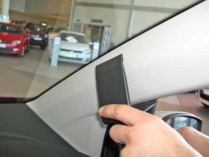 Brodit ProClip 604997 voor Seat Mii 2012-2022, Skoda Citigo 2012-2022 en Volkswagen UP 2012-2019 - ProClip geplaatst in het voertuig