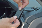 Brodit ProClip 605011 voor Nissan X-Trail 2014-2021 en Nissan Qashqai 2014-2021 - detail van dashboardmontage