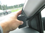 Brodit ProClip 605036 voor Citroen C1 2014-2021, Peugeot 108 2014-2021 en Toyota AYGO 2014-2021 - detail van dashboardmontage