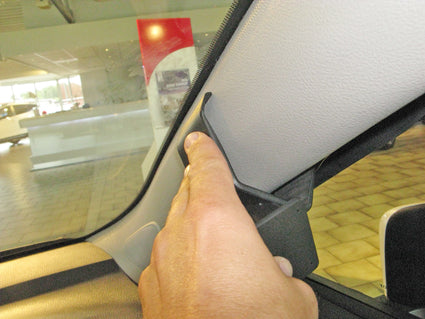 Brodit ProClip 605041 voor Toyota Yaris 2015-2020 - ProClip geplaatst in het voertuig