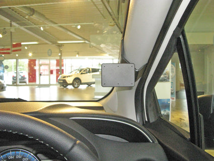 Brodit ProClip 605041 voor Toyota Yaris 2015-2020 - detail van dashboardmontage