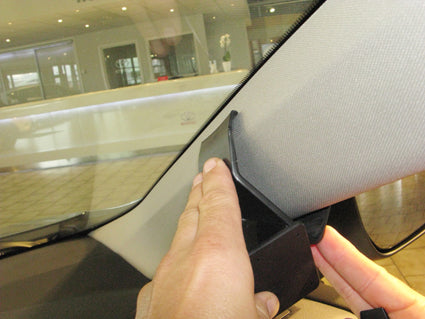 Brodit ProClip 605049 voor Toyota Auris Full Hybrid 2013-2019 en Toyota Auris 2013-2019 - ProClip geplaatst in het voertuig