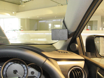 Brodit ProClip 605049 voor Toyota Auris Full Hybrid 2013-2019 en Toyota Auris 2013-2019 - installatiepositie