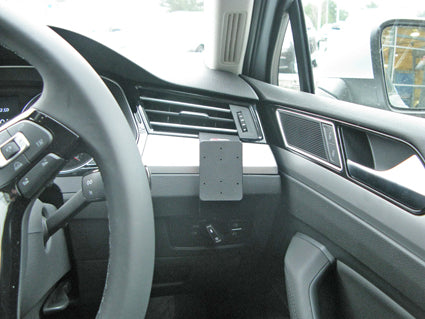 Brodit ProClip 605070 voor Volkswagen Passat Alltrack 2016-2023, Volkswagen Passat 2015-2023 en Volkswagen Arteon 2017-2026 - installatiepositie