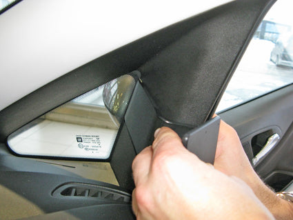 Brodit ProClip 605080 voor Holden Corsa 2015-2019, Opel Corsa 2015-2019 en Vauxhall Corsa 2015-2019 - detail van dashboardmontage