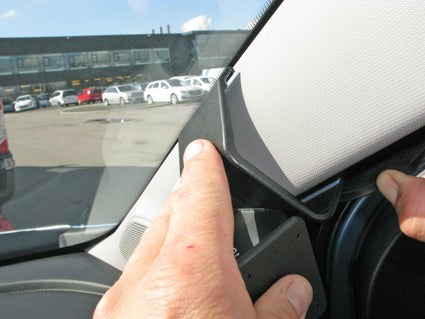 Brodit ProClip 605151 voor Vauxhall Viva 2016-2021 - ProClip geplaatst in het voertuig