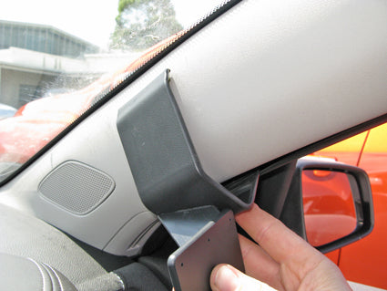 Brodit ProClip 605181 voor Holden Commodore VF 2016-2017 - ProClip geplaatst in het voertuig