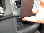 Brodit ProClip 605214 voor Volkswagen T6 Transporter/Pickup 2016-2020 en Volkswagen Caravelle 2016-2020 - montagepositie op dashboard