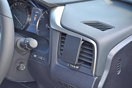 Brodit ProClip 605240 voor Lexus RX Series 2016-2022 - detail van dashboardmontage