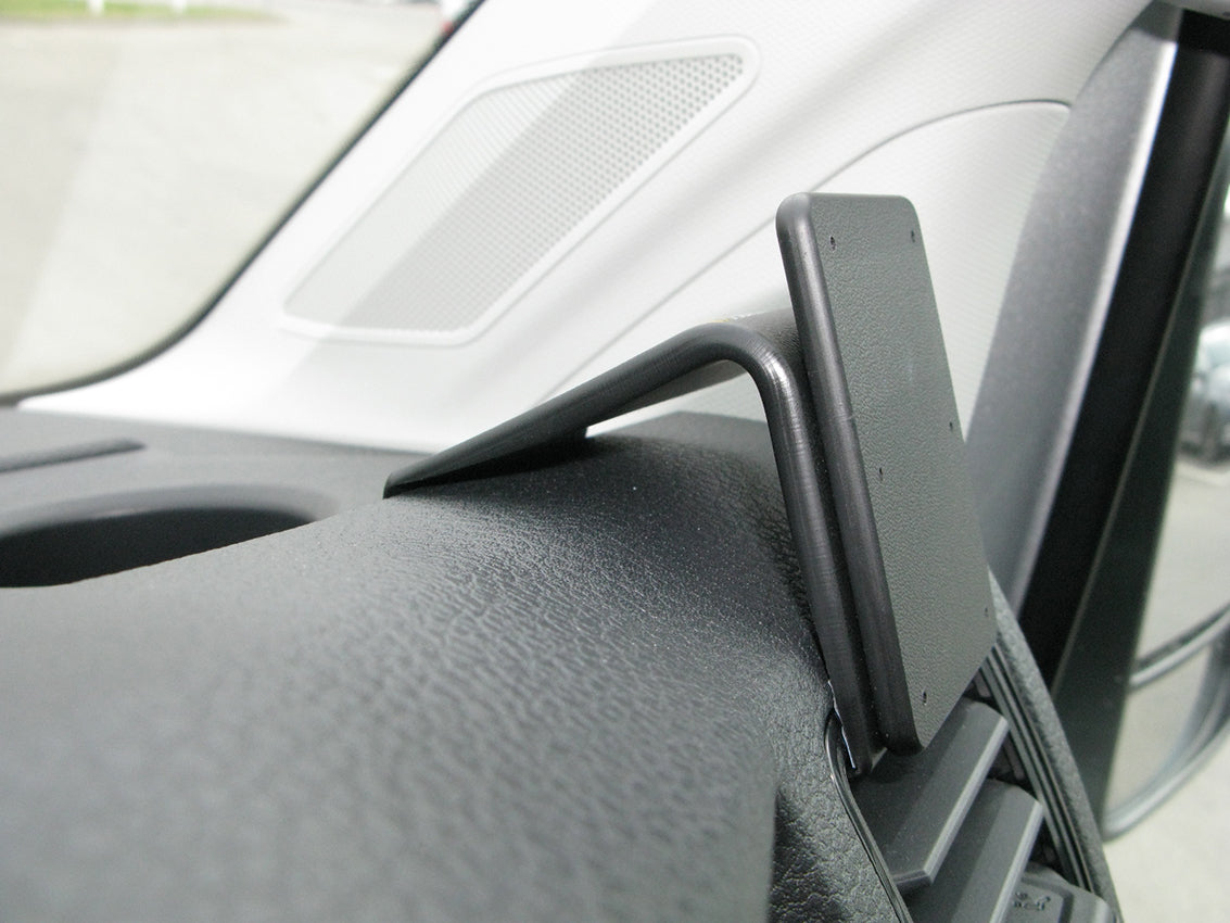 Brodit ProClip 605304 voor MAN TGE 2019-2024 en Volkswagen Crafter 2017-2024 - montagefoto 6