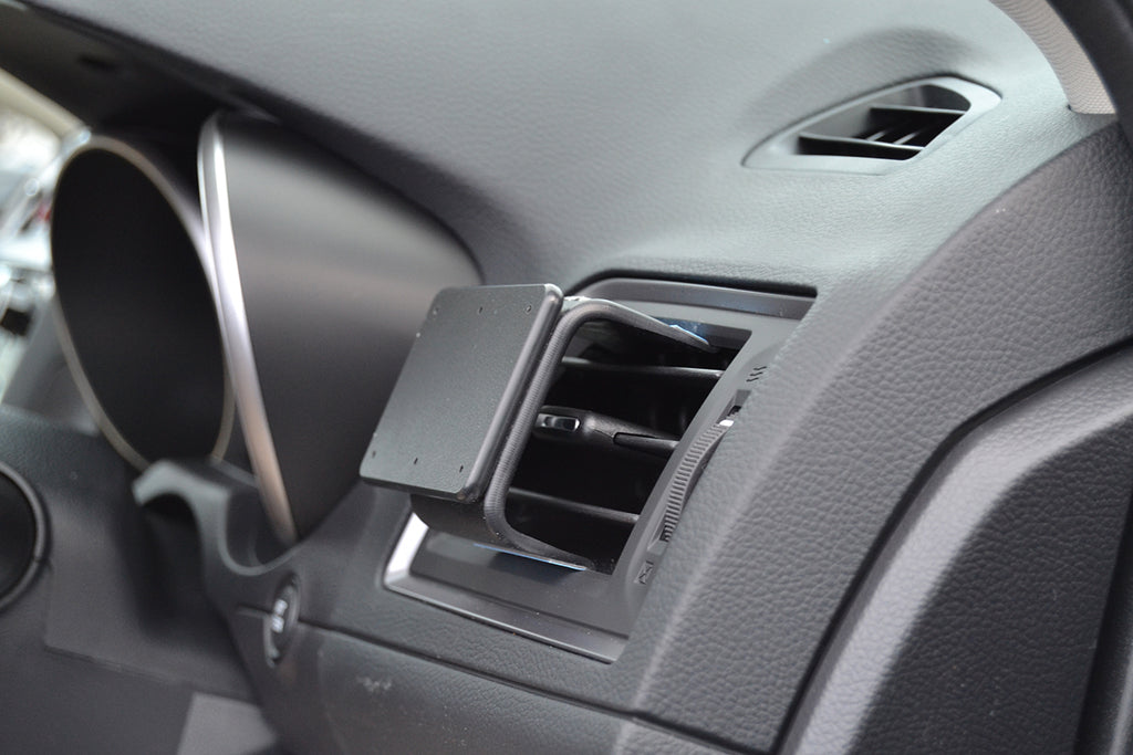Brodit ProClip 605373 voor Subaru Legacy 2015-2021 - productfoto zwarte ABS montagebasis