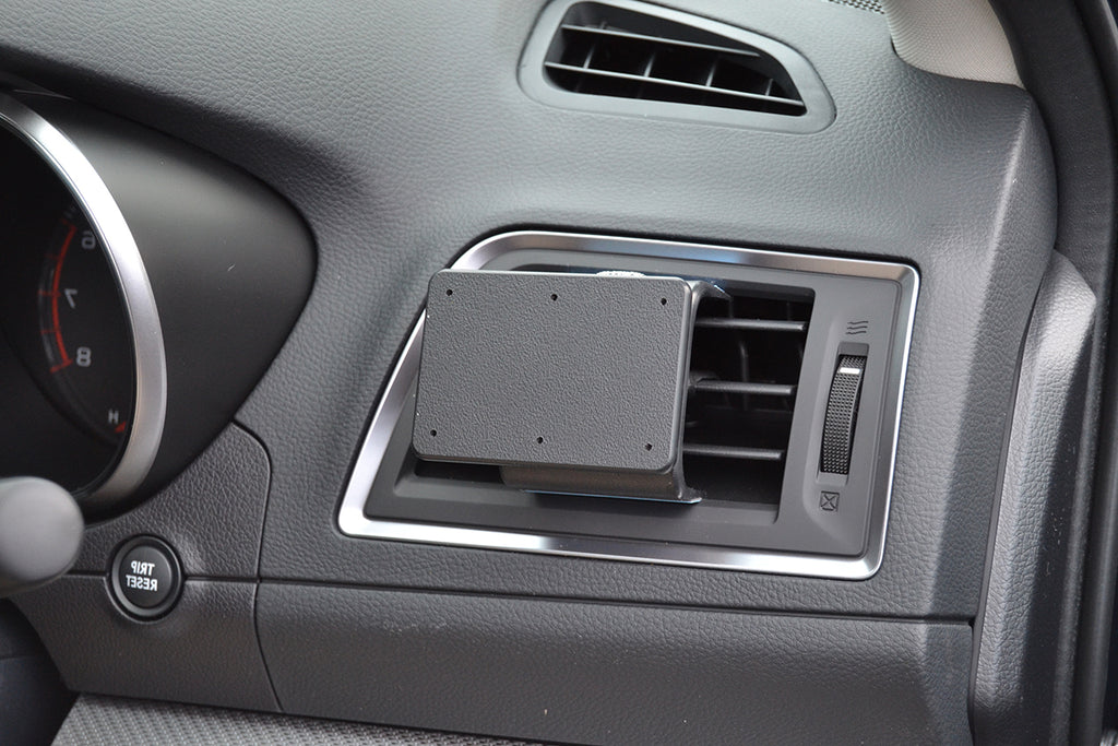 Brodit ProClip 605373 voor Subaru Legacy 2015-2021 - montagefoto 6