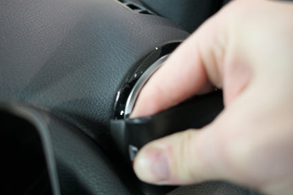 Brodit ProClip 605495 voor Mercedes Benz GLB-Class 2020-2026, Mercedes Benz GLA-Class 2020-2026 e.a. - ProClip geplaatst in het voertuig