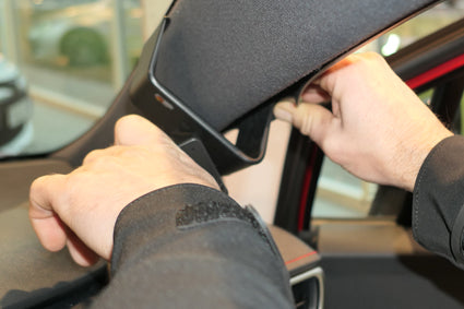 Brodit ProClip 605578 voor Suzuki Swace 2021-2026 en Toyota Corolla 2019-2026 - ProClip geplaatst in het voertuig