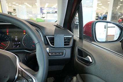 Brodit ProClip 605582 voor Mitsubishi Colt 2023-2026 en Renault Clio V 2020-2026 - installatiepositie