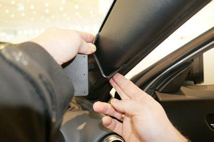 Brodit ProClip 605601 voor Nissan Juke 2020-2025 - detail van dashboardmontage