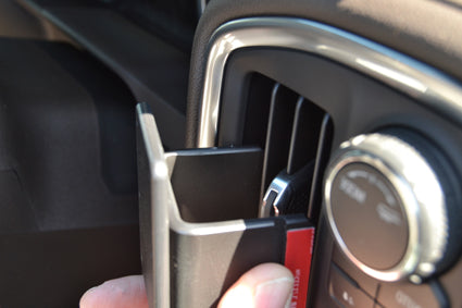 Brodit ProClip 605617 voor Chevrolet Silverado 2020-2024 - montagepositie op dashboard
