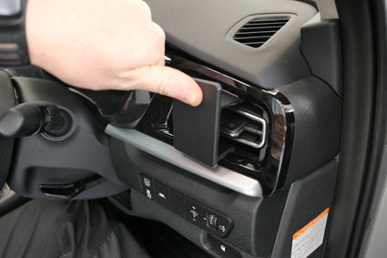 Brodit ProClip 605623 voor Kia Niro 2020-2022 - detail van dashboardmontage