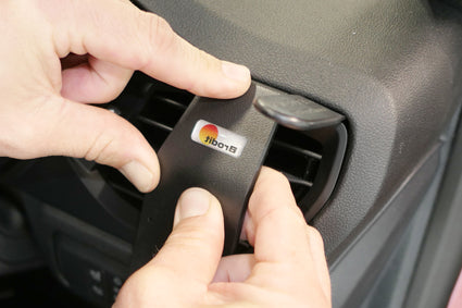 Brodit ProClip 605643 voor Ford Kuga 2020-2026 - detail van dashboardmontage