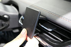 Brodit ProClip 605680 voor Skoda Enyaq IV 2021-2026 en Skoda Elroq 2025-2026 - montagepositie op dashboard